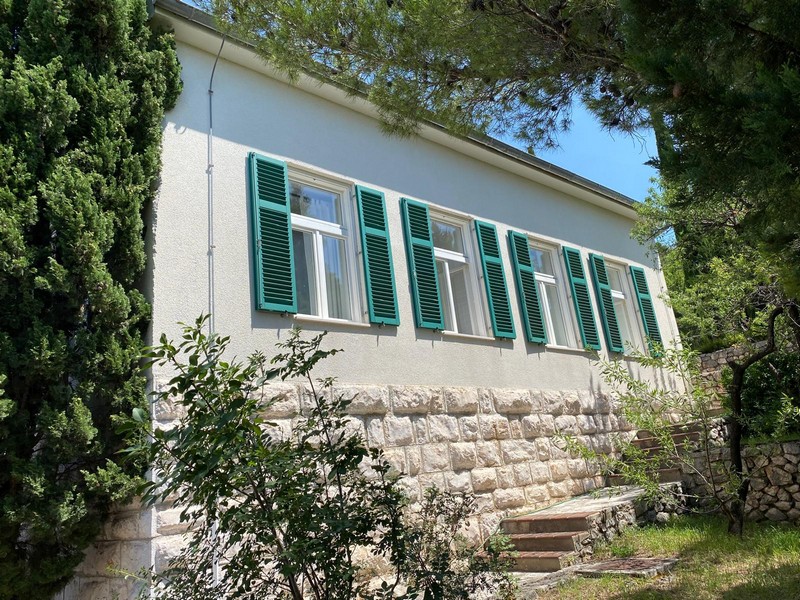 Kup śródziemnomorski dom w Chorwacji.