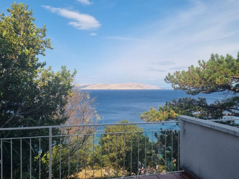 Nieruchomość H3052 z widokiem na morze jest wystawiona na sprzedaż w Chorwacji.