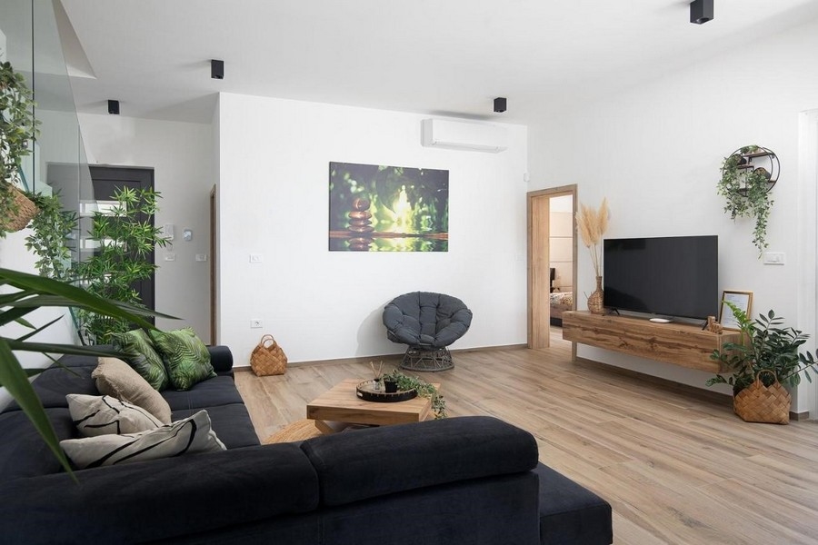 Klimatyzowany salon.