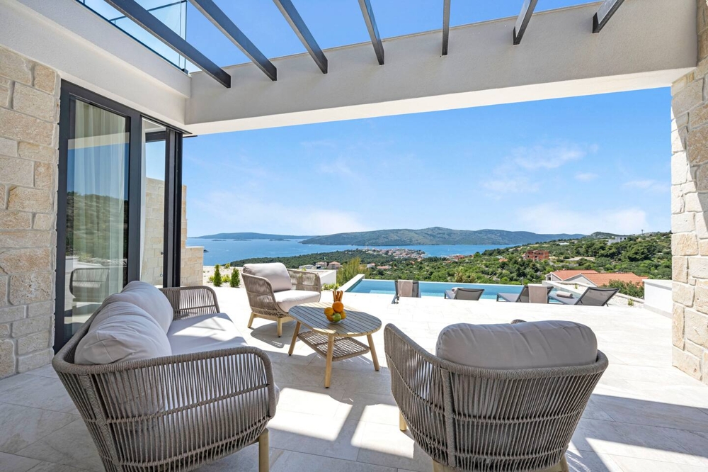 Nowoczesne wille w Dalmacji.