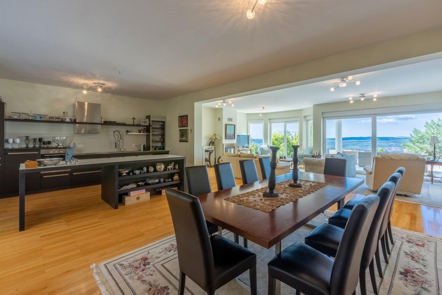 Otwarta kuchnia z jadalnią, stylowa willa H3492