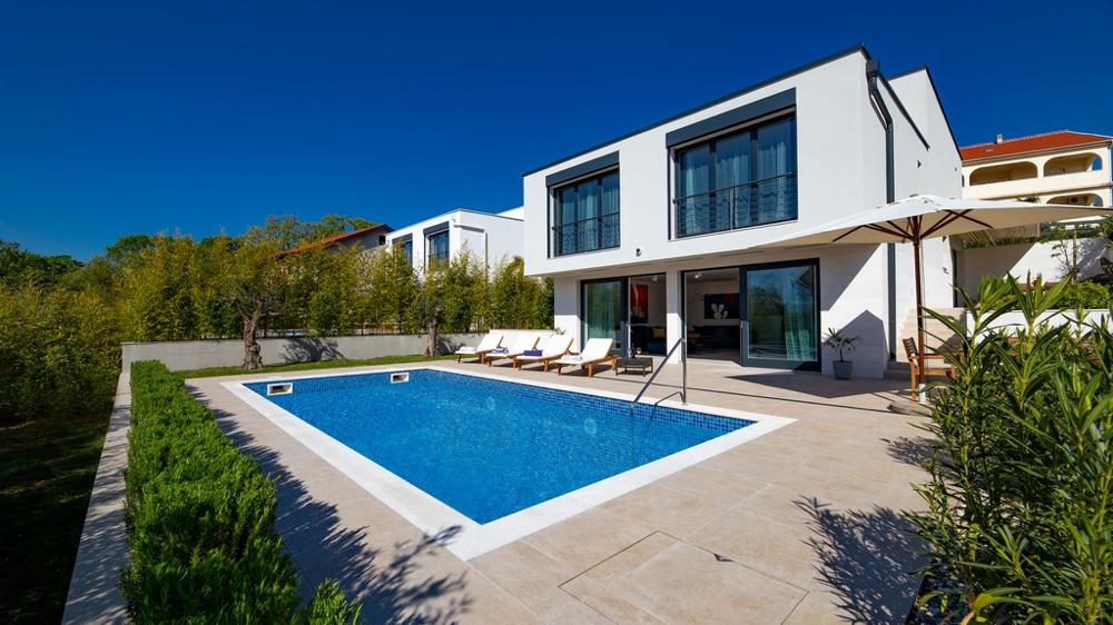 Sprzedam willę z basenem w Chorwacji na wyspie Krk - Panorama Harcerska.