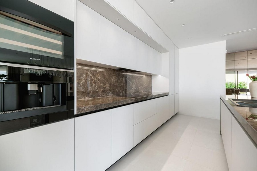 Designerska kuchnia z wysokiej jakości sprzętem