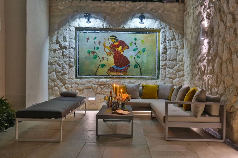 Przytulna część wypoczynkowa na świeżym powietrzu