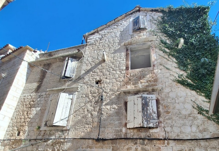 Sprzedam kamienicę Chorwacja - Panorama Scouting H3564.