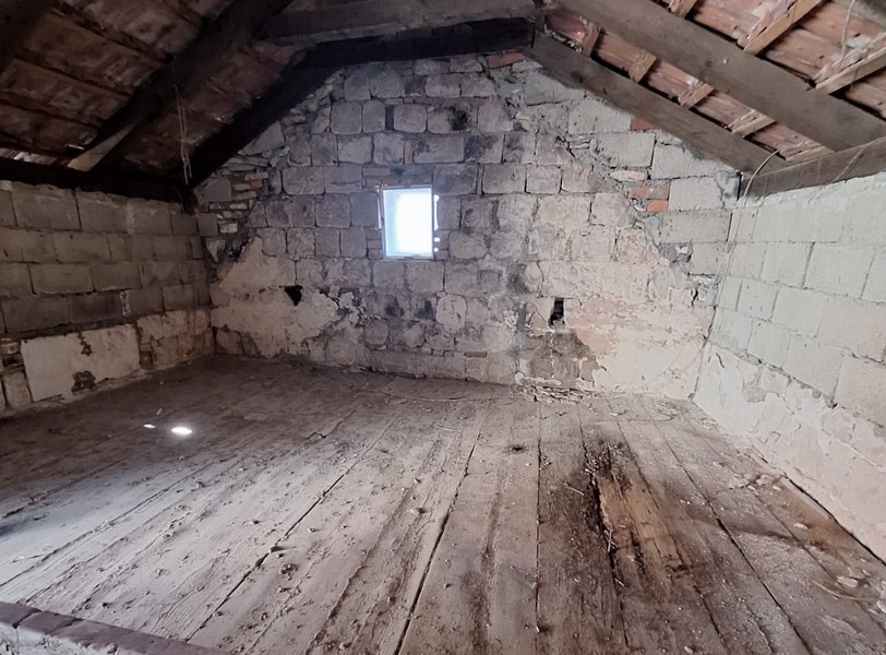 Poddasze do remontu.