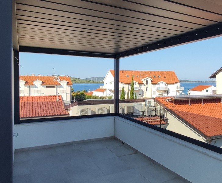 Widok na morze z tarasu posesji H3568.