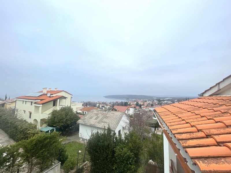 Widok na morze z górnego piętra