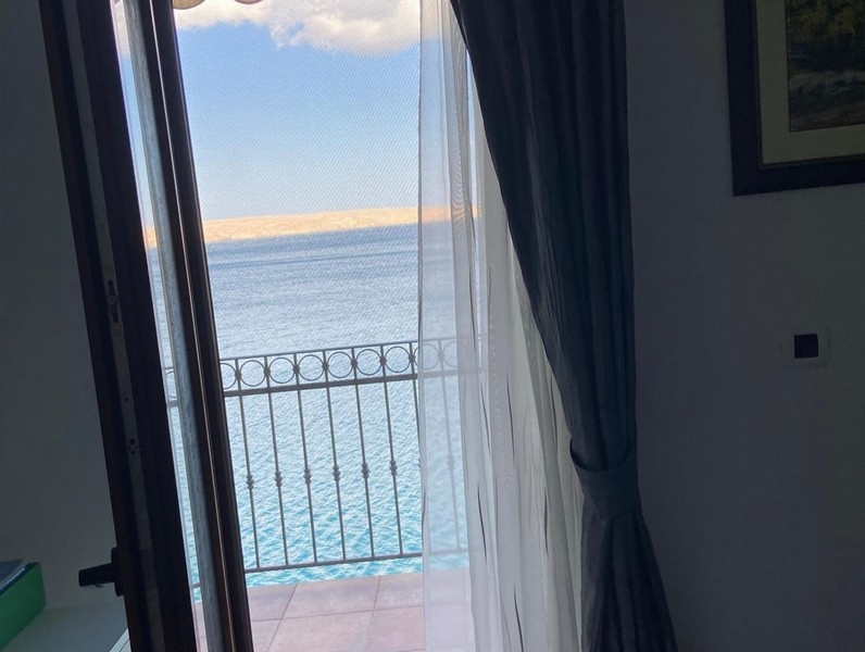Balkon z widokiem na morze