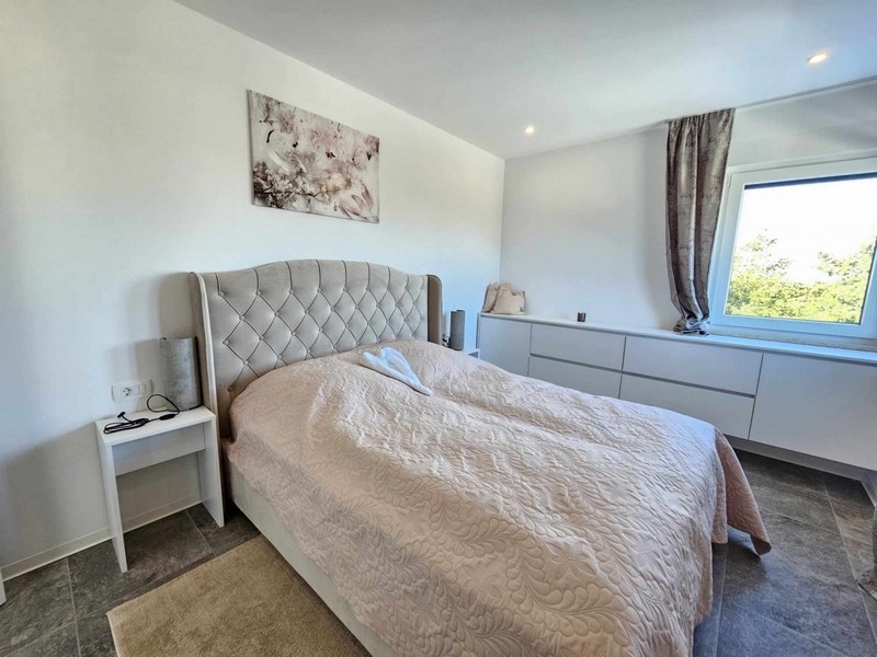 Wygodna sypialnia w nieruchomości H3613 na Istrii.