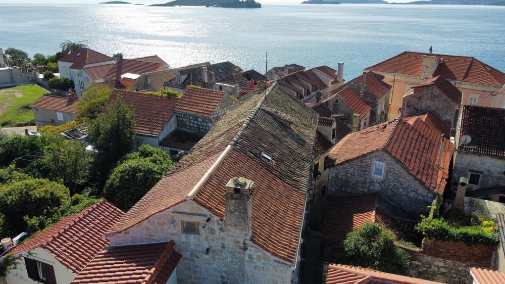 Tradycyjna kamienica blisko morza na sprzedaż w Dalmacji - Panorama Scouting.