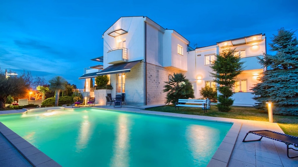 Nieruchomość na Istrii - Willa niedaleko Puli na sprzedaż.