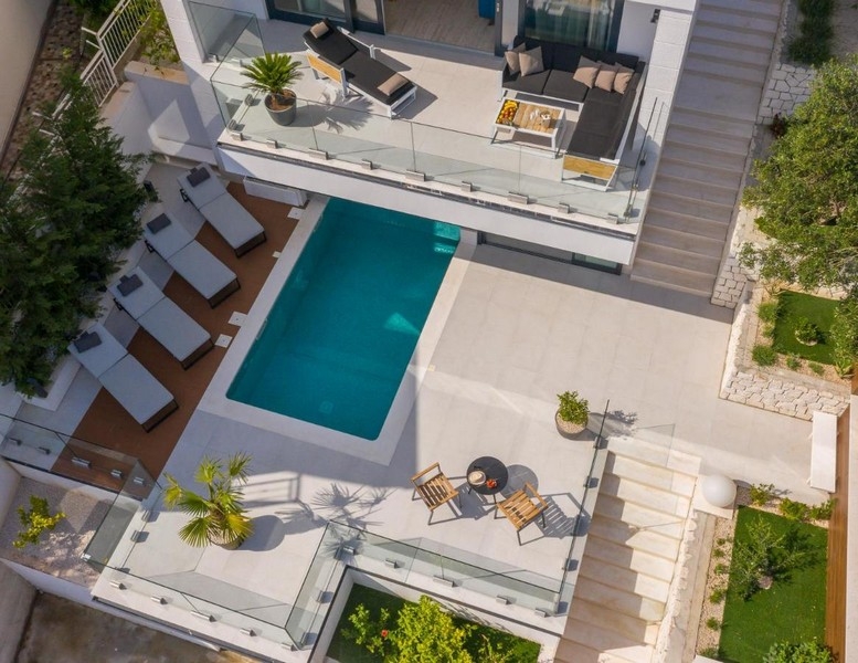 Kup luksusową willę z basenem w Chorwacji - Panorama Scouting H3662.