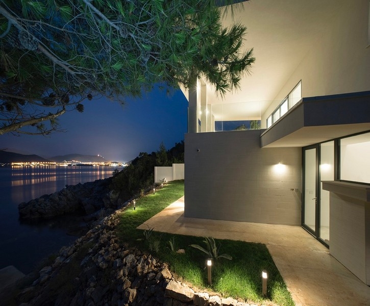 Widok na miasto i morze z nieruchomości H3680