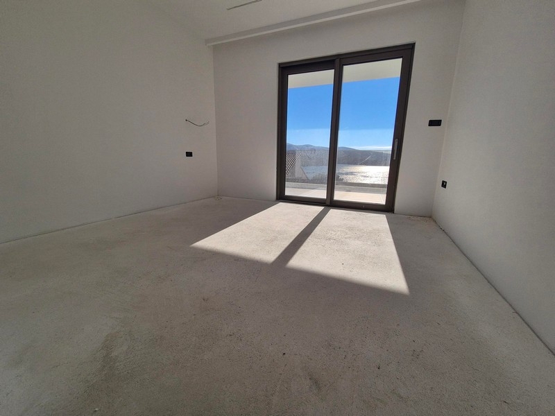 Widok na morze z sypialni.