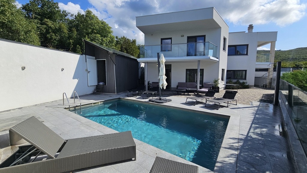 Sprzedam willę Crikvenica - H3703.