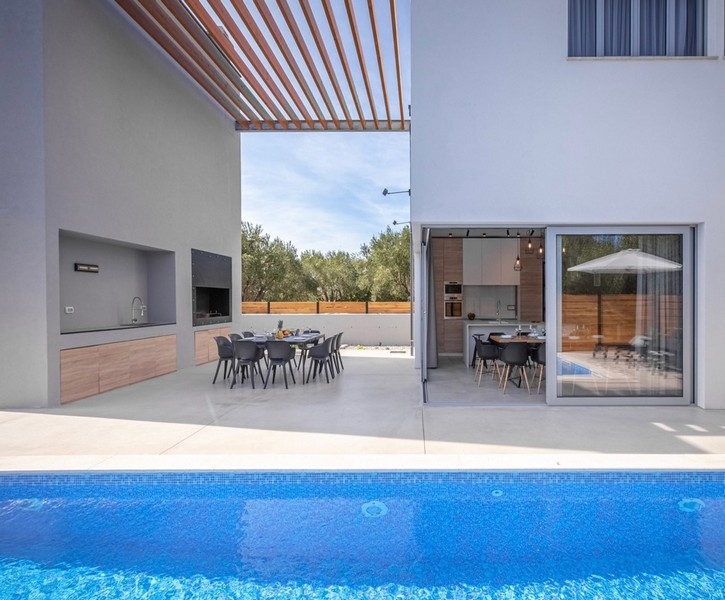 Willa z basenem na sprzedaż w Chorwacji - Panorama Scouting H3078.