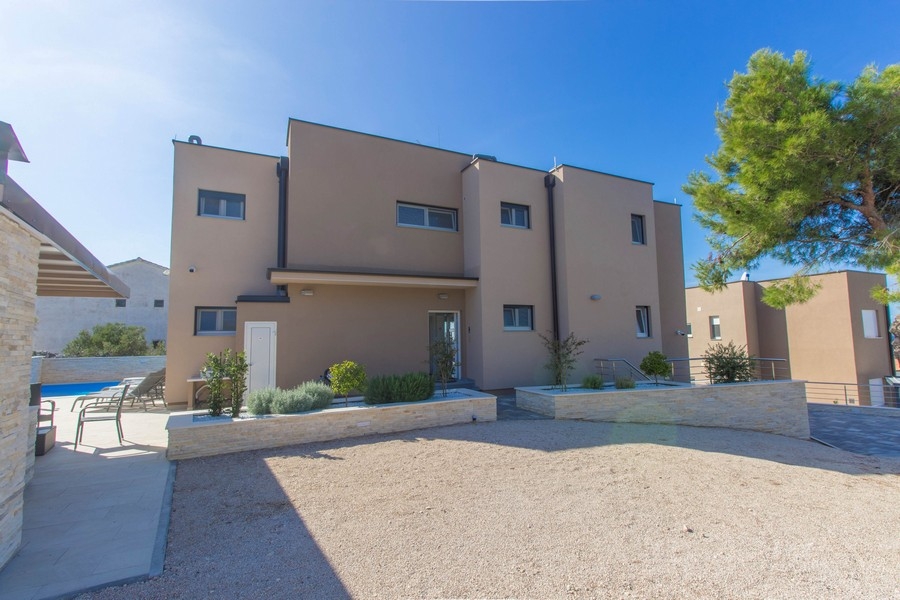 Sprzedam willę na wyspie Murter w Chorwacji - Panorama Scouting H3715.