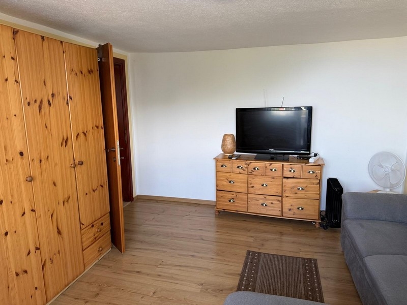 Część dzienna z meblościanką i komodą