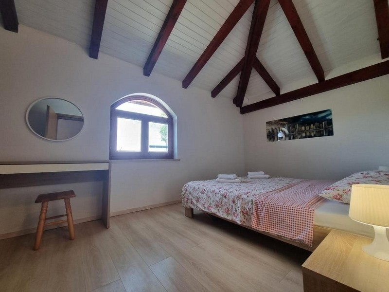 Sypialnia na poddaszu posesji H3722.