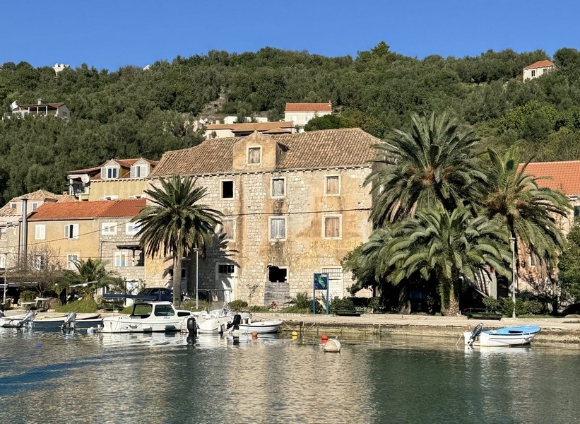 Kup willę nad morzem w Chorwacji.