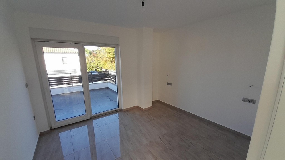 Sypialnia z wyjściem na taras