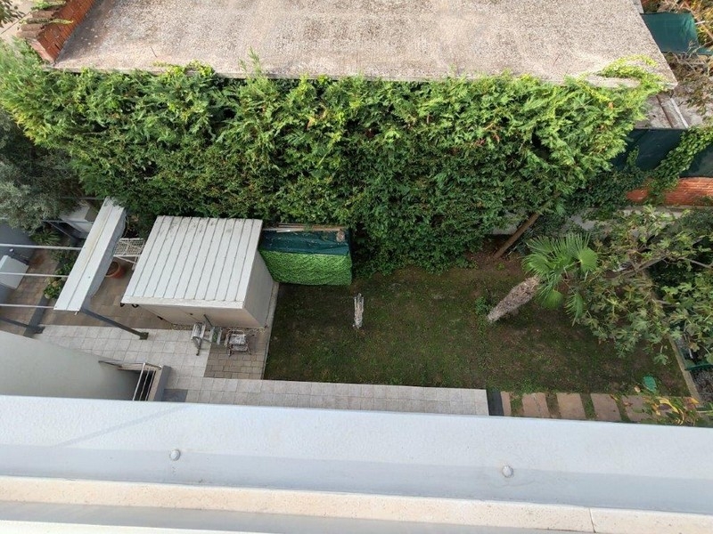 Teren ogrodu za domem