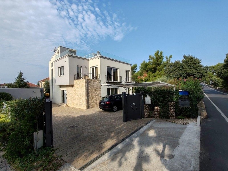 Kup luksusową willę w Zadarze w Chorwacji.