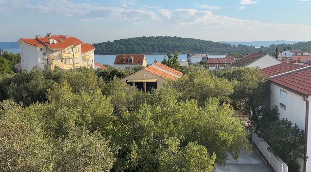 Widok na morze z domu H3786 w Chorwacji - Panorama harcerska.