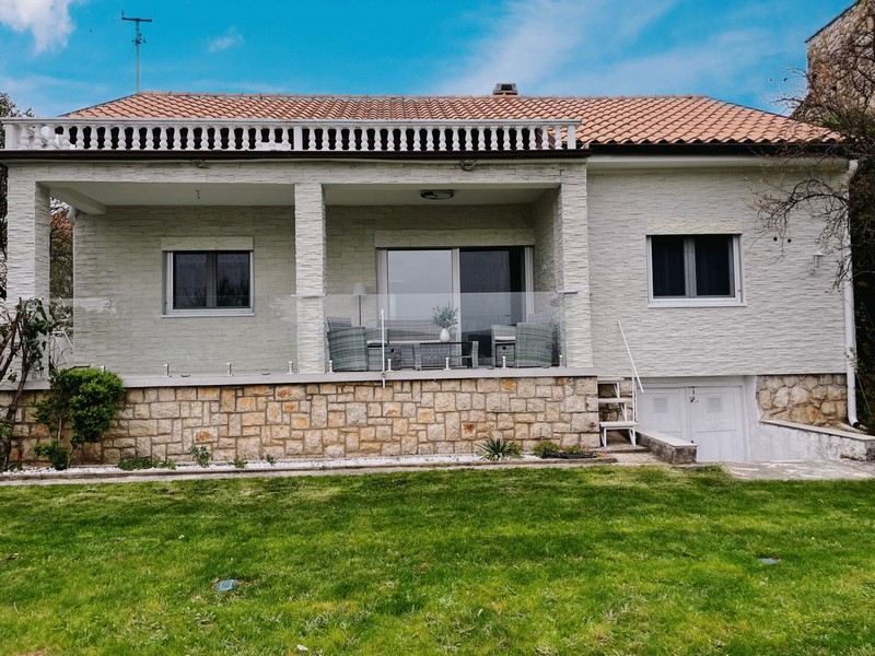 Kup śródziemnomorski dom w Chorwacji - Panorama Scouting H3795.