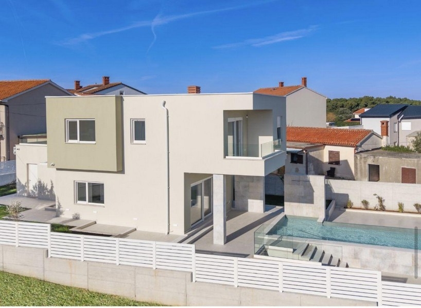 Nowoczesna willa z basenem i tarasem w Chorwacji