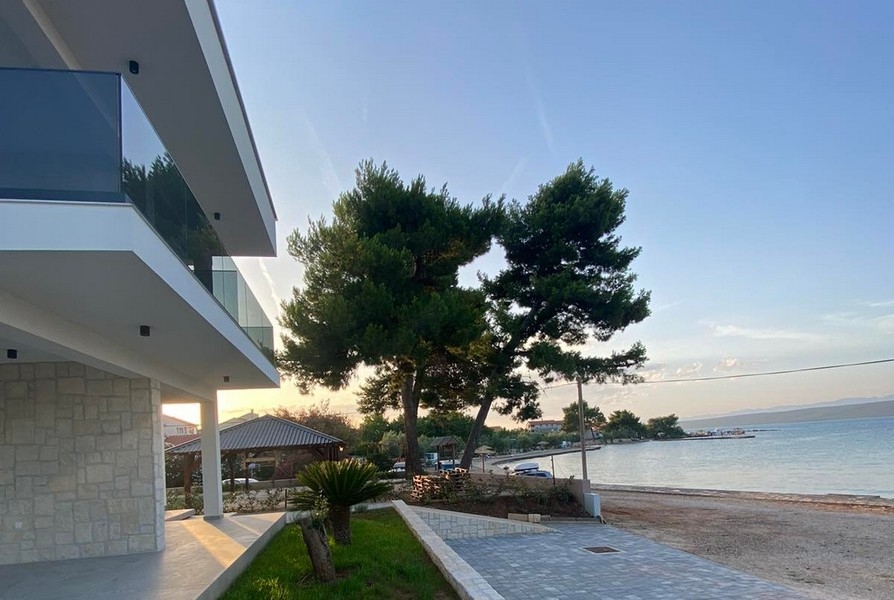 Luksusowa willa nad morzem w Pasman w Dalmacji.