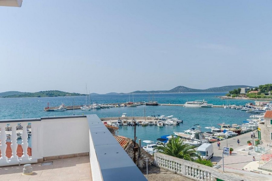 Widok na morze z nieruchomości H3835 w Vodicach, Chorwacja