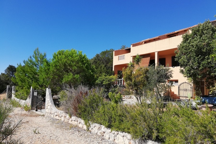 Sprzedam dom w 1 rzędzie do morza w Chorwacji - H3858.