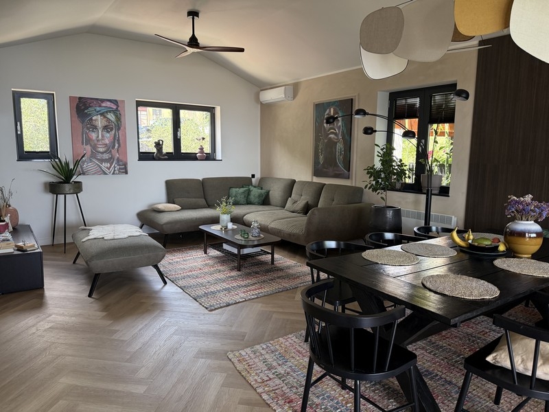 Nowocześnie urządzony dom z widokiem na morze - nieruchomość H3866.