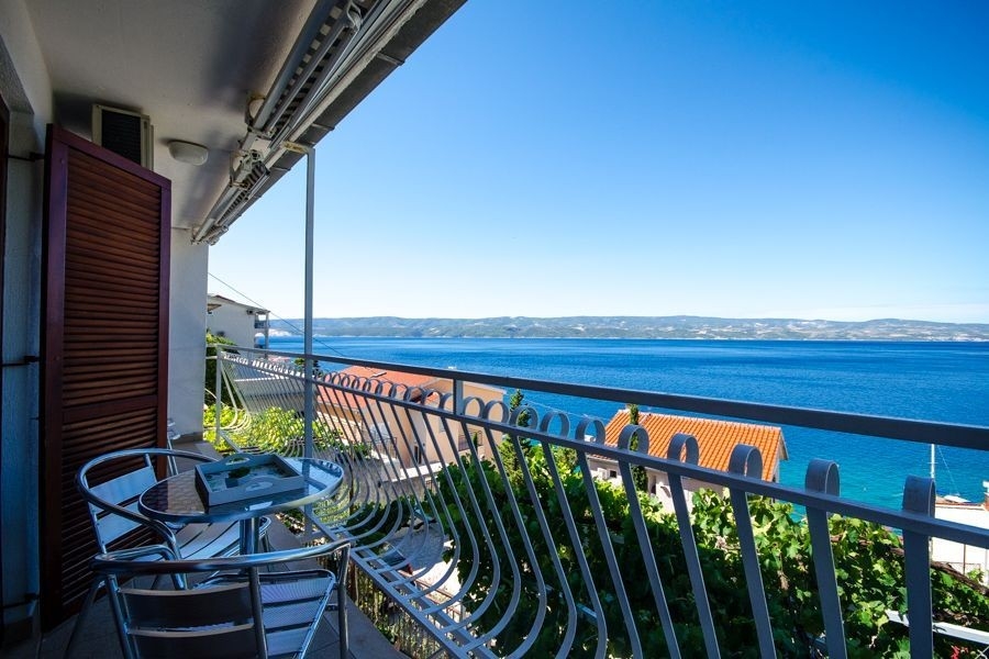 Taras z widokiem na morze - Dom H3872 w pobliżu Omis.