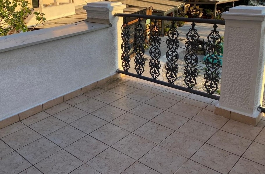 Taras i szczegóły.