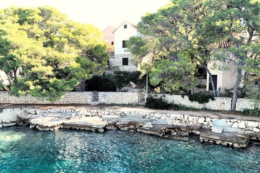 Nieruchomość H3907 tuż nad morzem w Chorwacji.