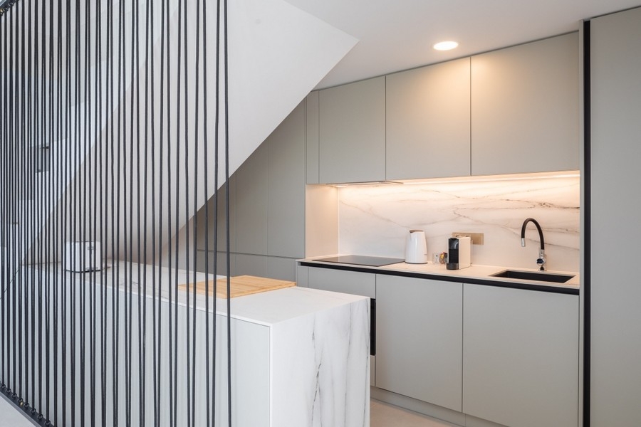 Nowoczesna kuchnia z zabudową AGD