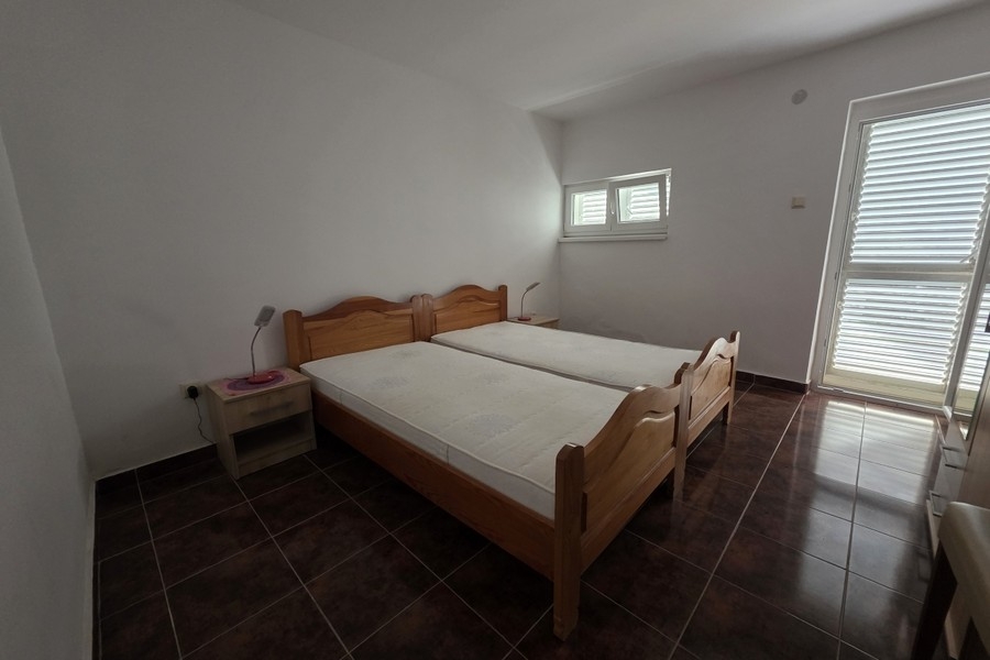 Sypialnia z wyjściem na taras