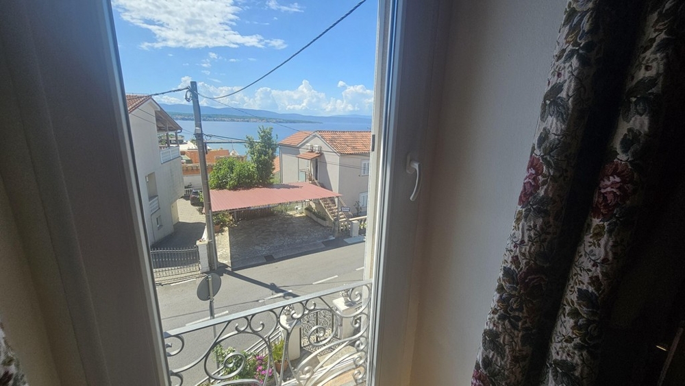 Widok na morze z sypialni