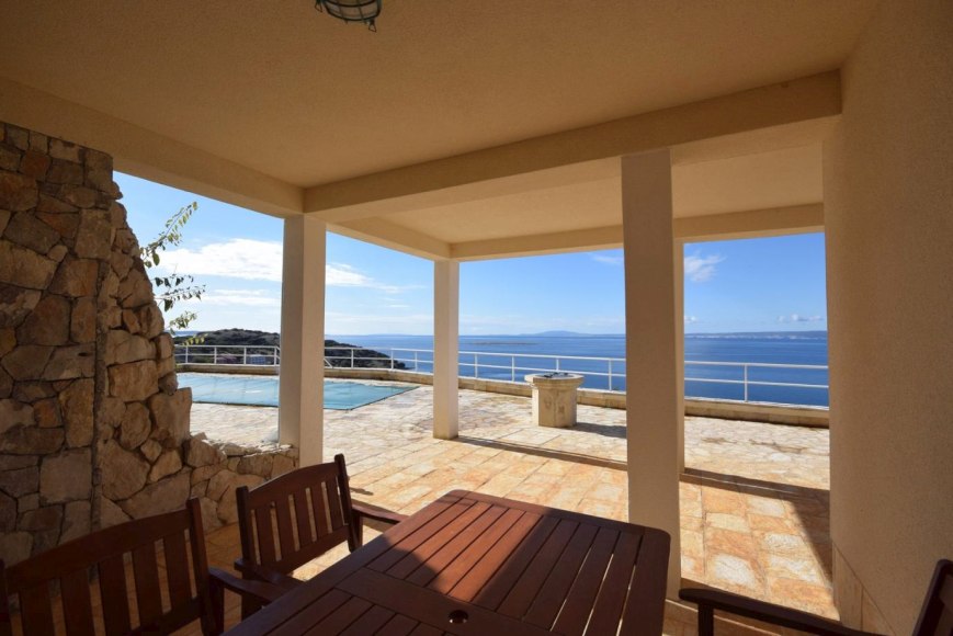 Nieruchomość Chorwacja - Widok z salonu Villi H397