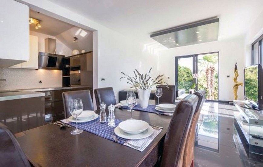 Wysokiej klasy willa sama w sobie w Opatiji w Chorwacji.