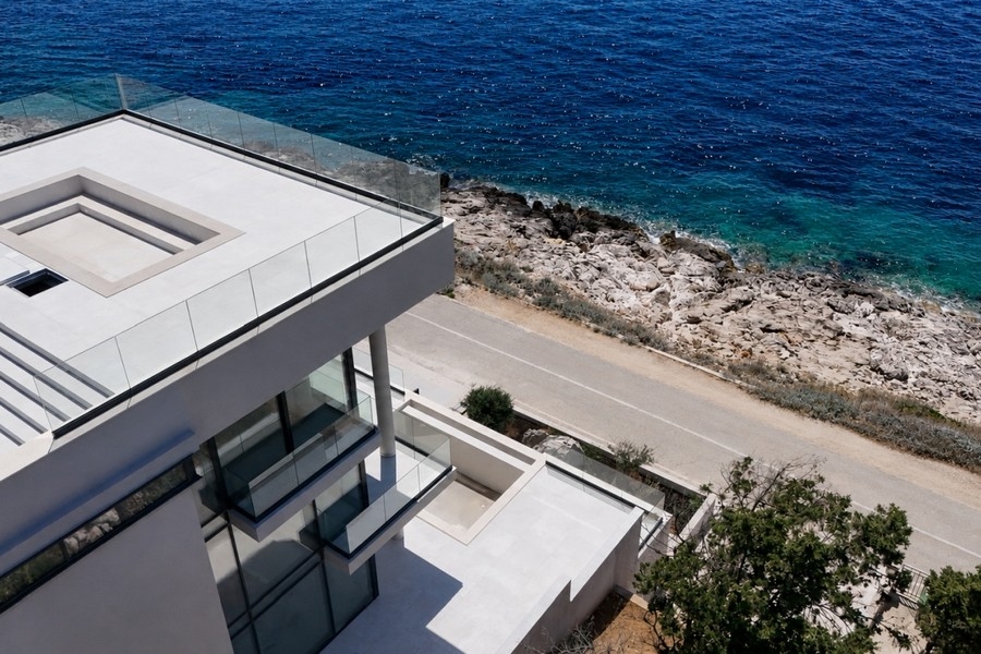 Widok z lotu ptaka na willę na wybrzeżu Hvar w Chorwacji