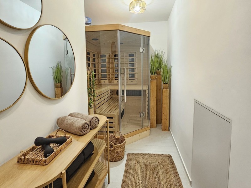 Pokój Wellness z sauną w piwnicy willi w Buje