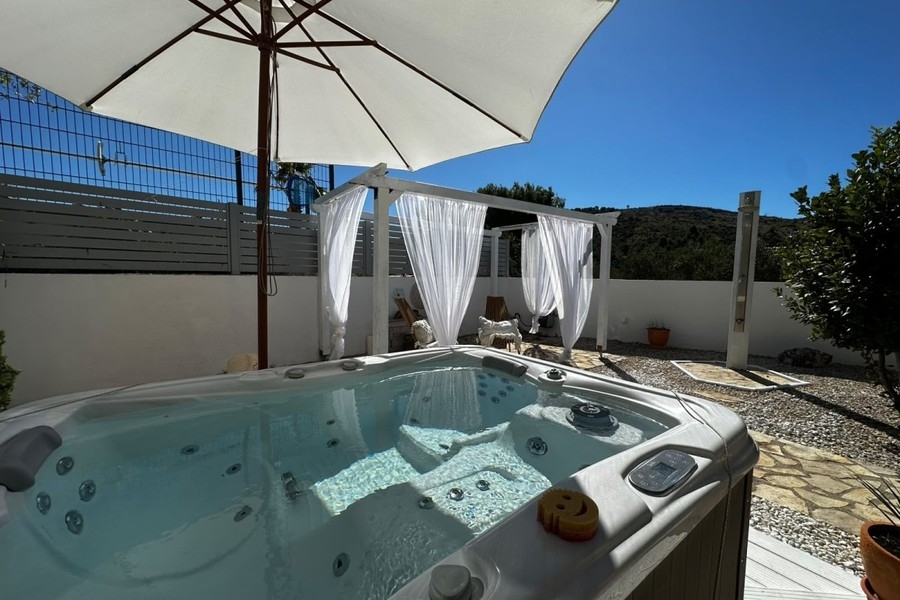 Jacuzzi z parasolem
