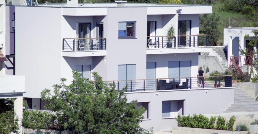 Z balkonu i tarasu można podziwiać piękny widok na chorwacki Adriatyk