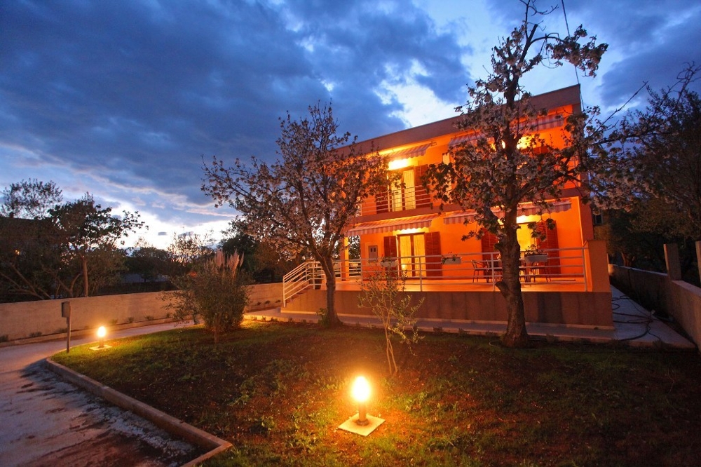 Widok z jednego z siedmiu apartamentów.