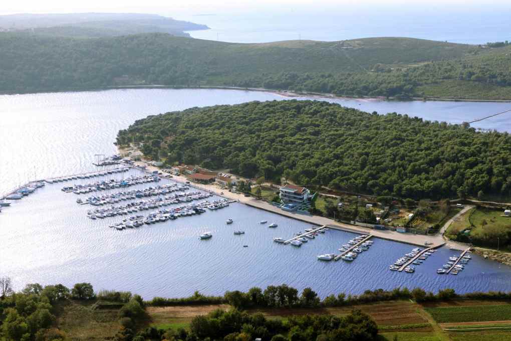 Sprzedam nieruchomość przy marinie - Panorama Harcerska.