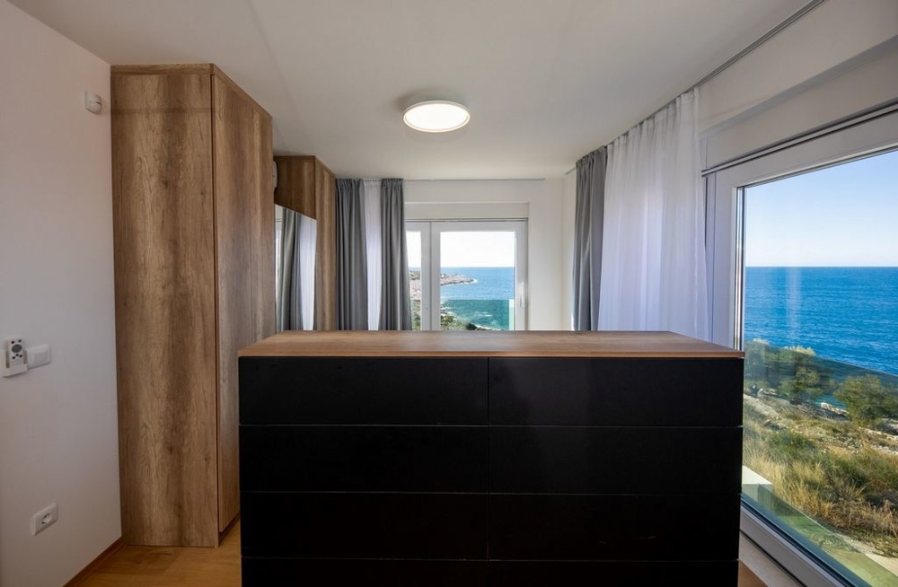 Wille w Chorwacji z widokiem na morze - Panorama Harcerska.